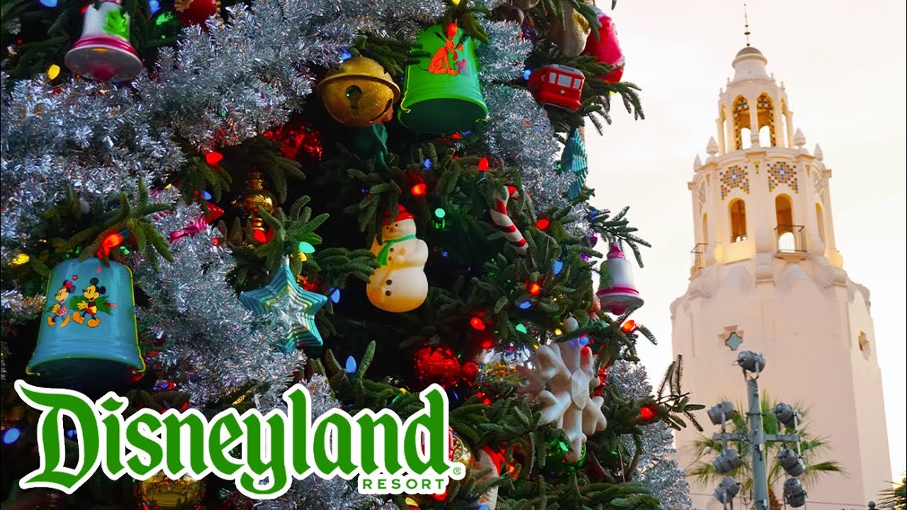 New: Holiday Entertainment Showtimes at Disneyland