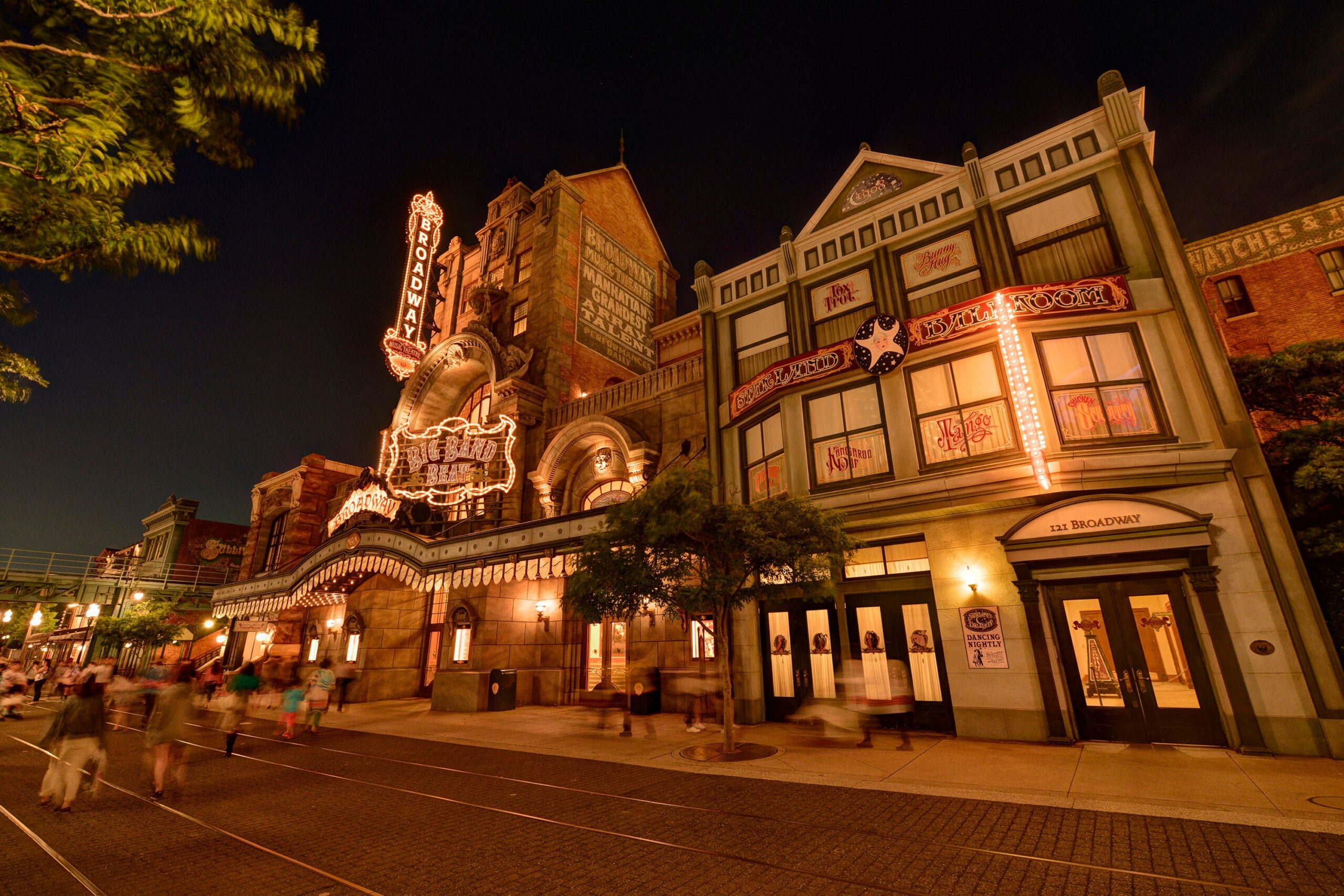 The Broadway Music Theatre in the American Waterfront area of Tokyo DisneySea