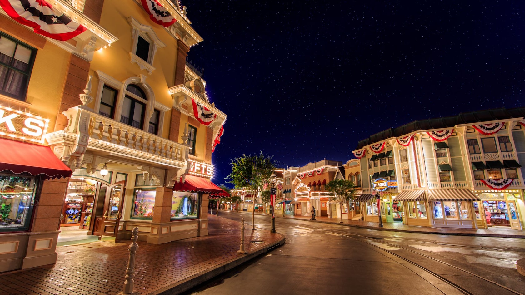 Disneyland Ticket Prices Rise $5 On Middle Tiers While Magic Key Prices Stay The Same