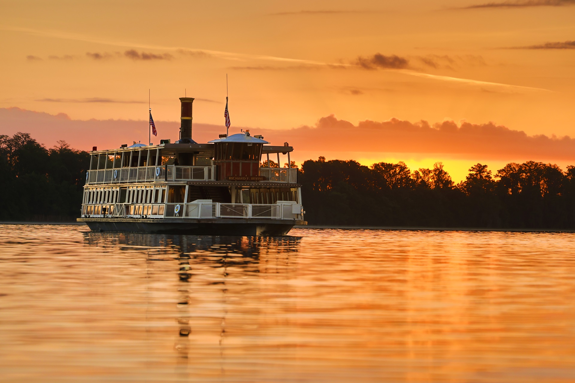 Magic Kingdom Resort Boats Swap Docks, Moving Grand Floridian And Polynesian Launches Across From The Entrance