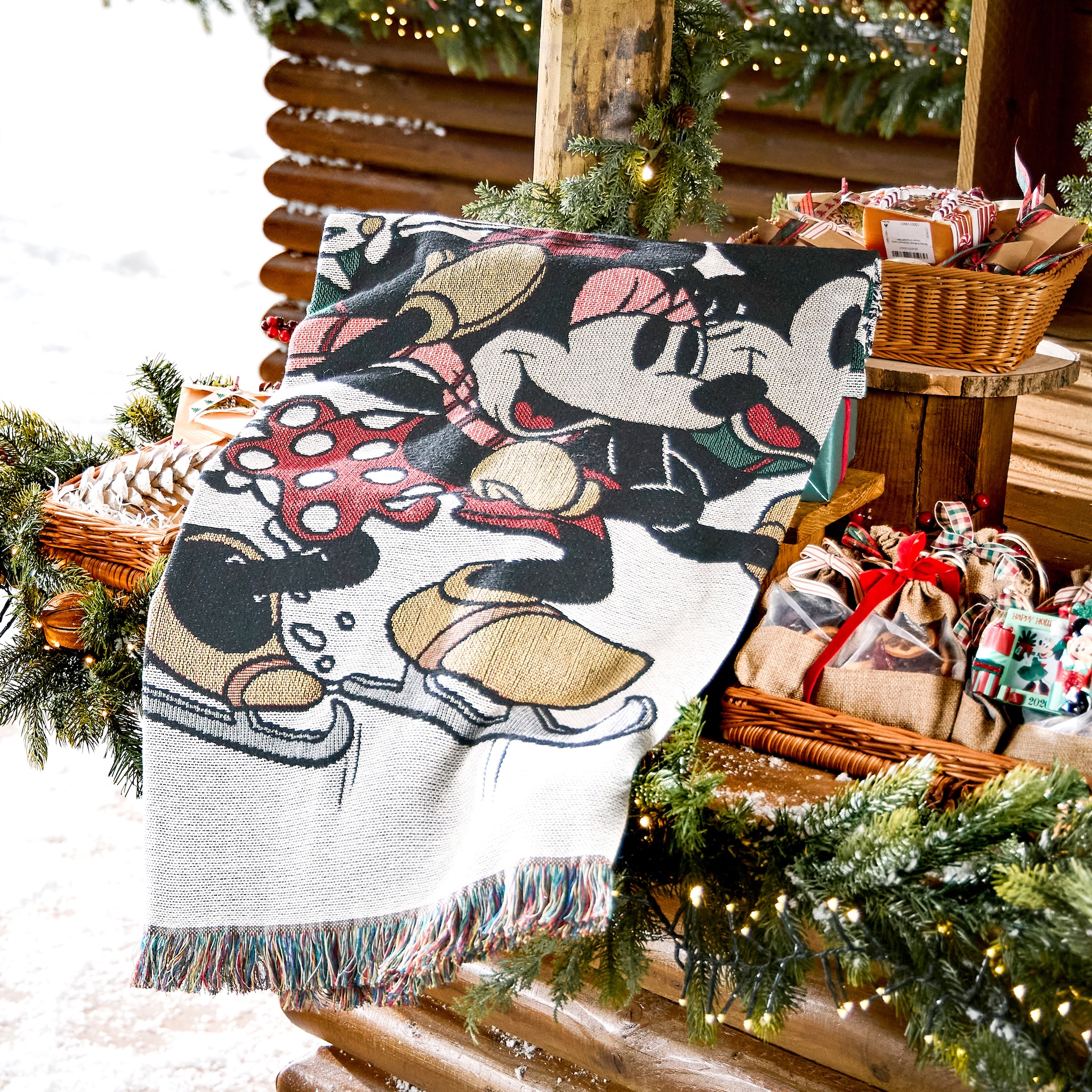 Mickey and Minnie Mouse Holiday Throw Blanket