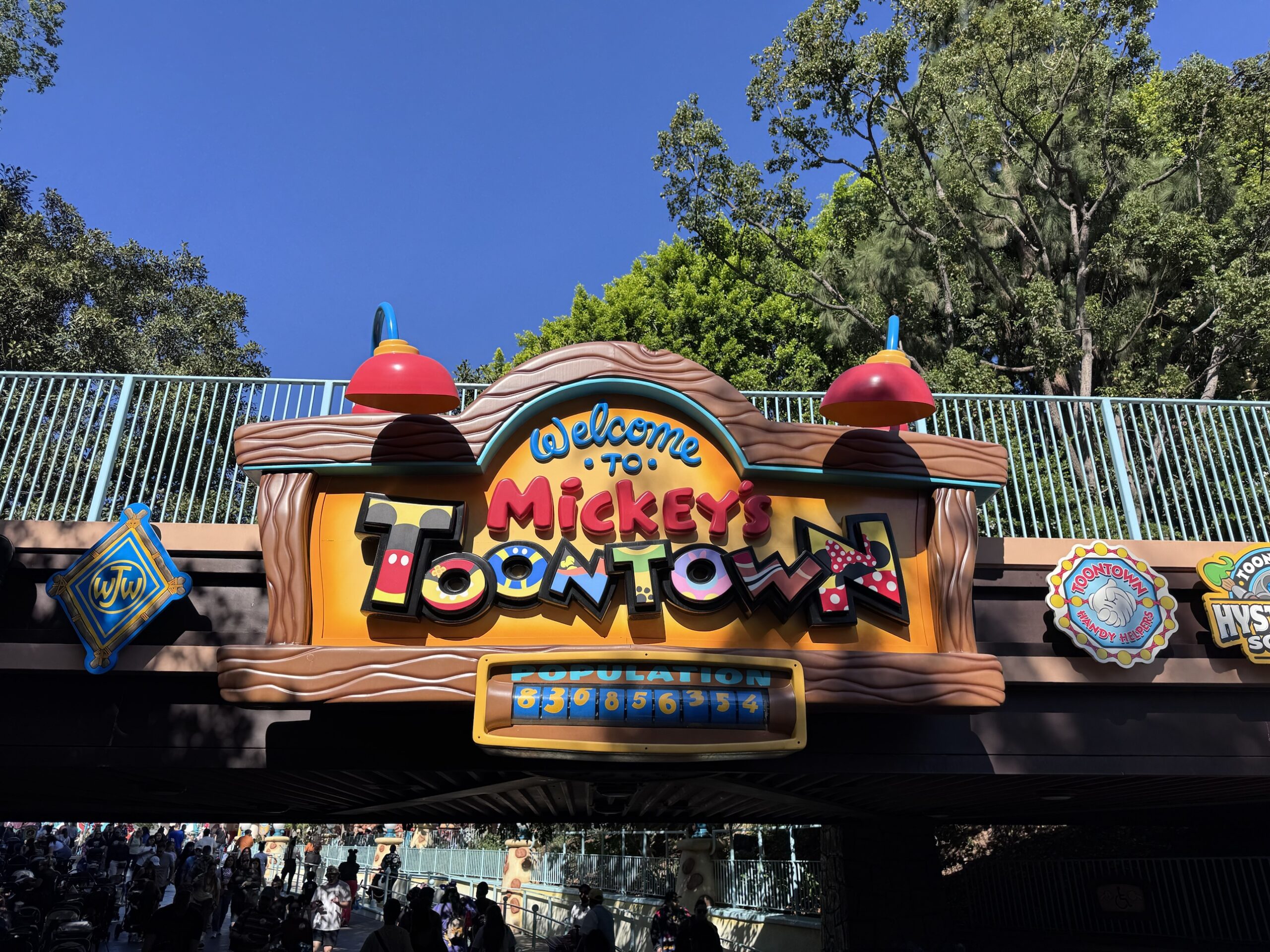 Welcome to Mickey's Toontown sign at Disneyland